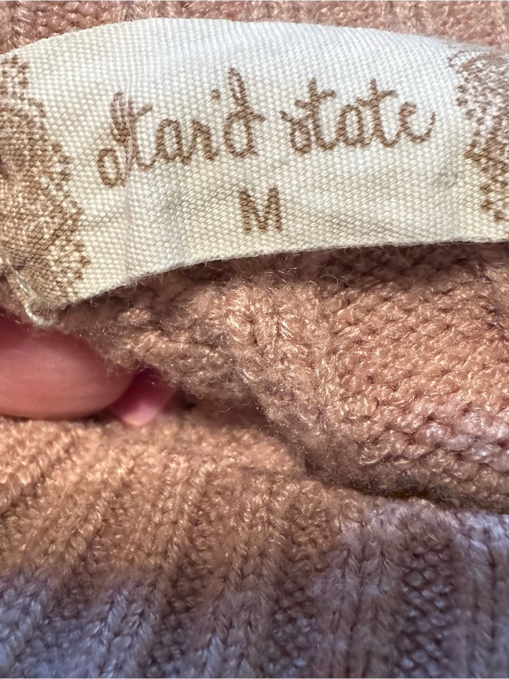 Alter’d State Women’s Medium Blush Pink Cable Knit Cropped Sweater Long Sleeve - Picture 5 of 6